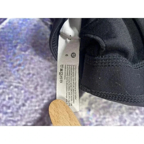 Lululemon Black Sports Top Women’s Size 6 - Picture 4 of 5